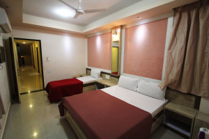 Janaki Hotel - room interior